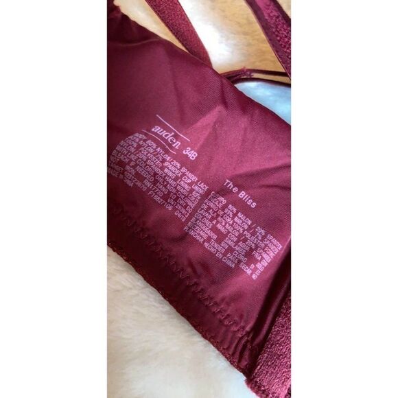 34B no wire maroon multi-way bra‎ - Picture 4 of 5